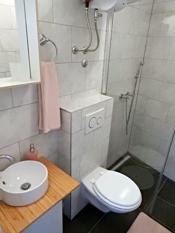 Apartment Antonela Slatine Eksteriør bilde